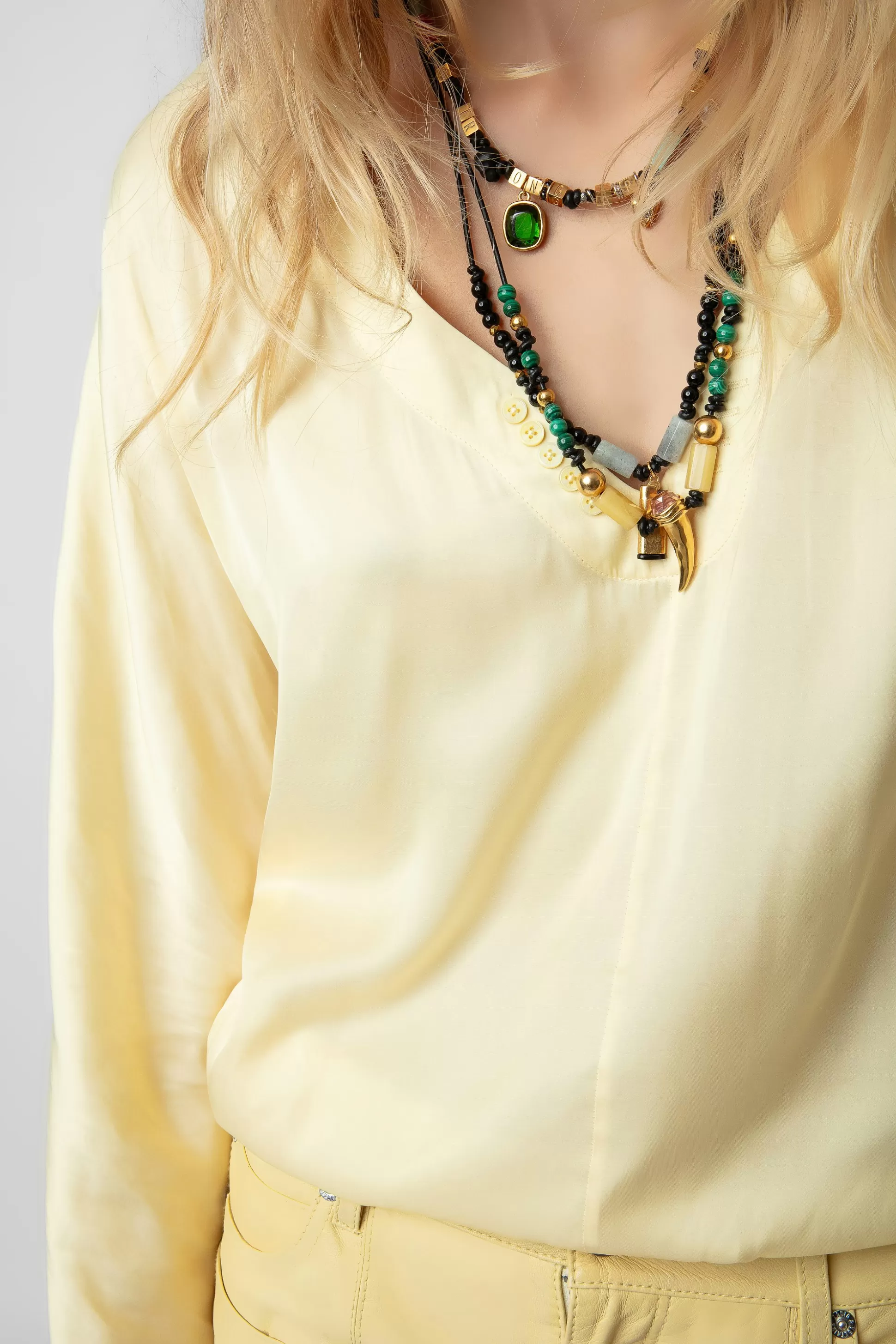 blouse_en_satin_tonastir_2.webp Femmes Zadig & Voltaire Chemises Et Hauts^Blouse En Satin Tonastir