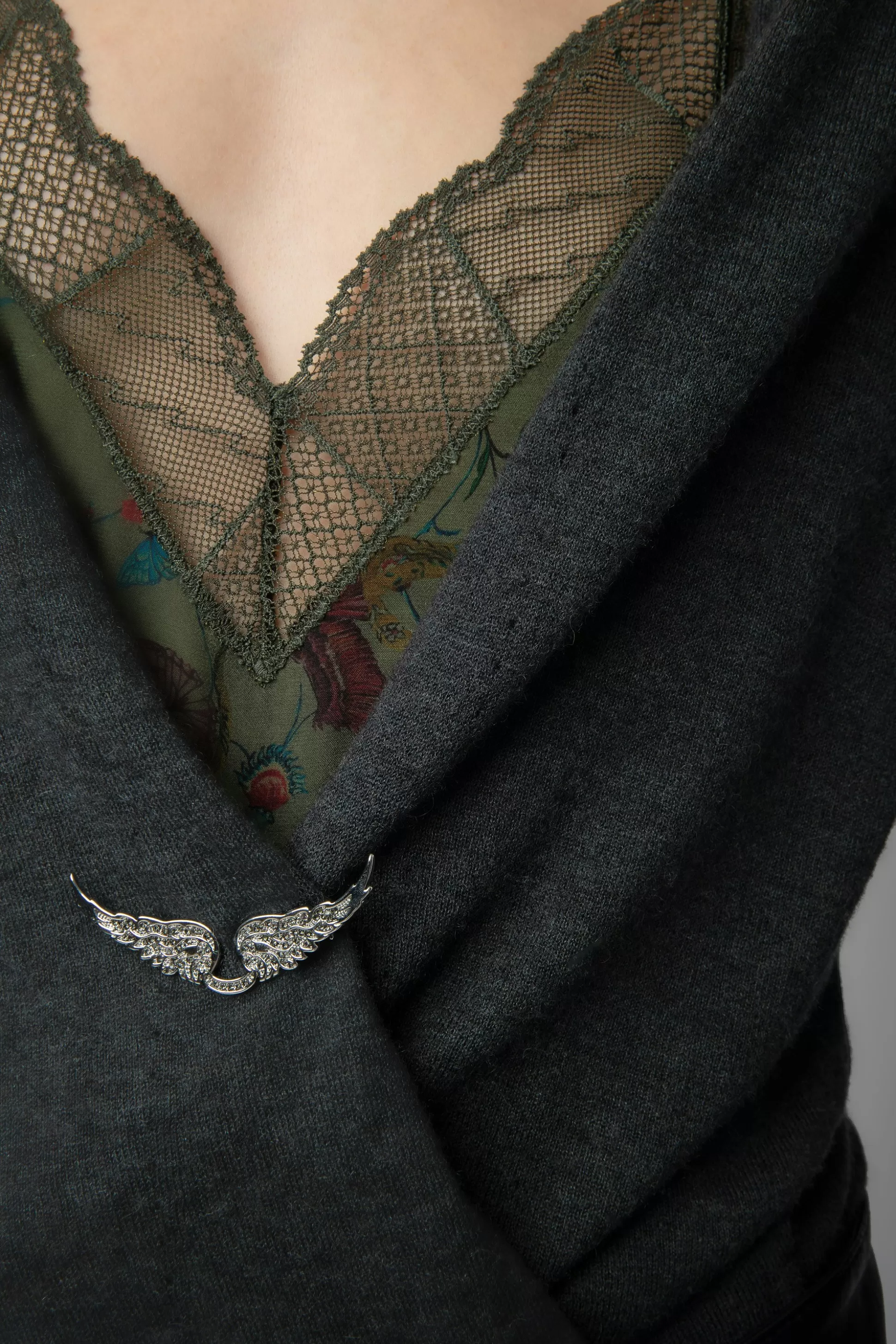cardigan_en_cachemire_ailes_daffy_3.webp Femmes Zadig & Voltaire Pulls Et Gilets^Cardigan En Cachemire Ailes Daffy