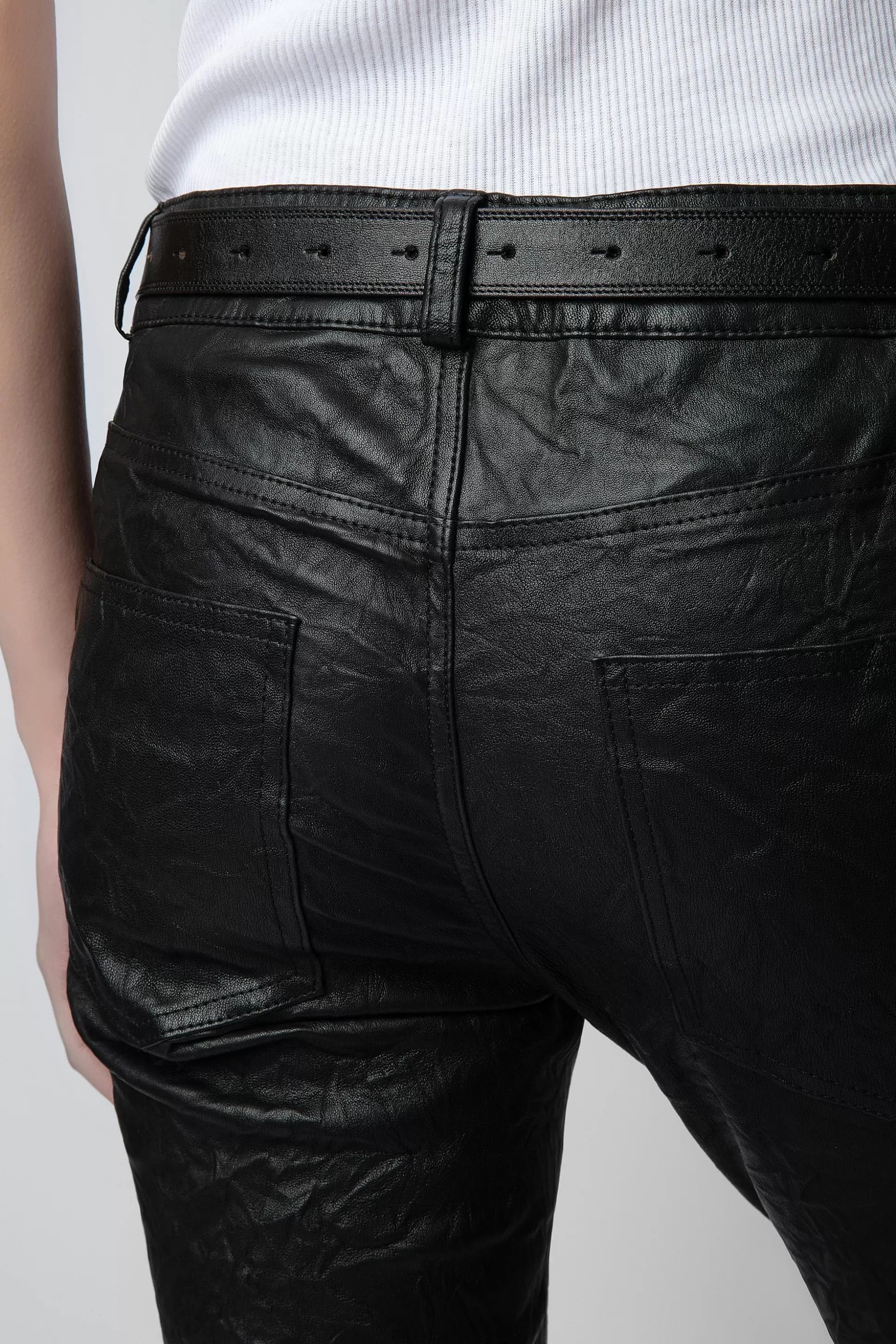 pantalon_en_cuir_froisse_phlame_3-2.webp Femmes Zadig & Voltaire Pantalons Et Shorts^Pantalon En Cuir Froisse Phlame
